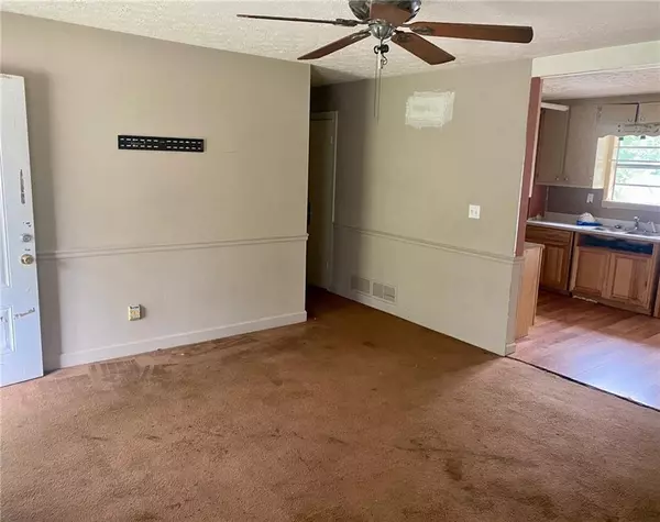 Griffin, GA 30223,102 Jones RD