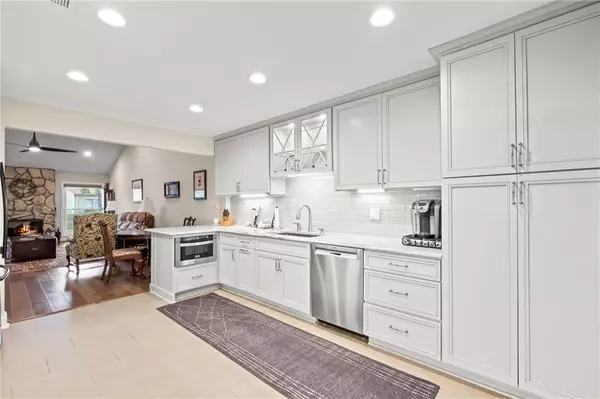 Marietta, GA 30068,689 Serramonte DR