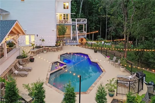 Flowery Branch, GA 30542,6013 Catamaran CT