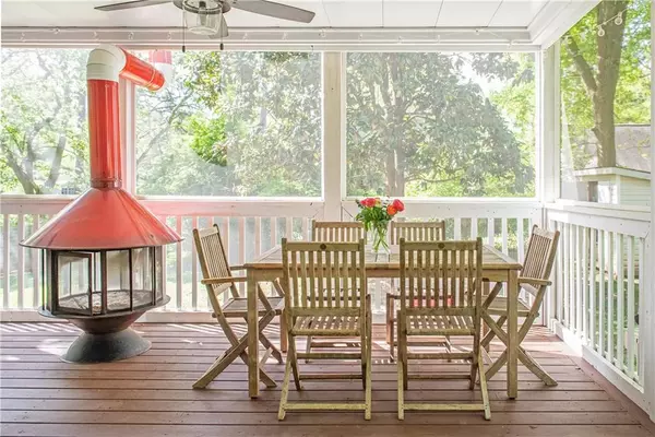 Atlanta, GA 30312,715 Hobart AVE SE