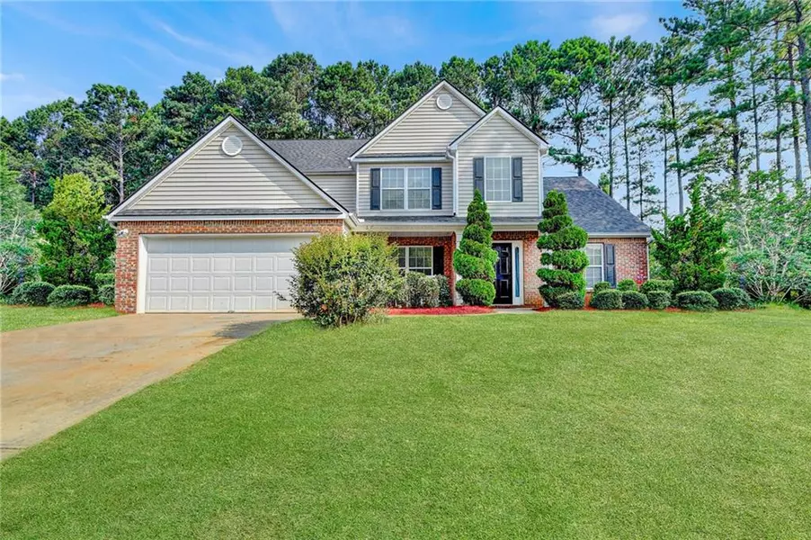 3109 Oak Ridge LN, Loganville, GA 30052