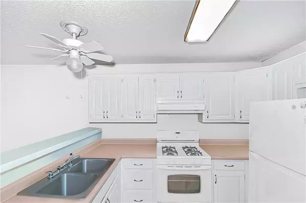 Stockbridge, GA 30281,380 Grove Hill DR