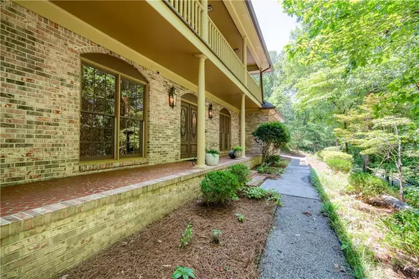 Sandy Springs, GA 30328,6535 Riverside DR