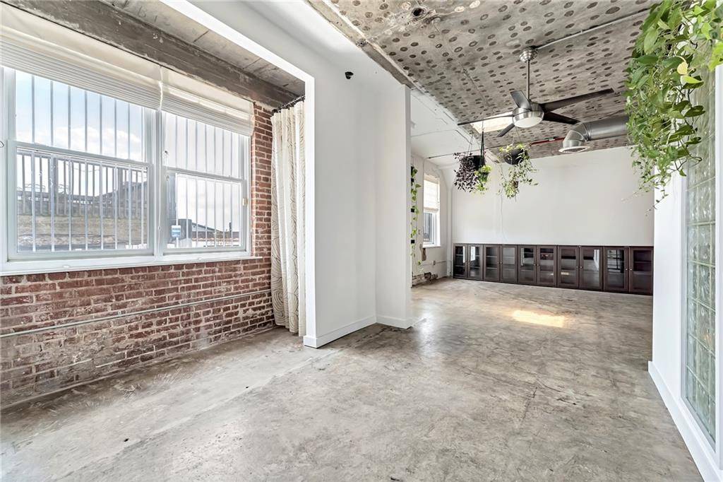 Atlanta, GA 30313,244 Peters ST SW #27