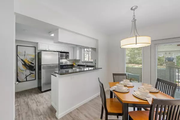 Sandy Springs, GA 30328,6940 Roswell RD #12B