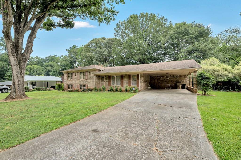 276 Dillard DR NE,  Kennesaw,  GA 30144