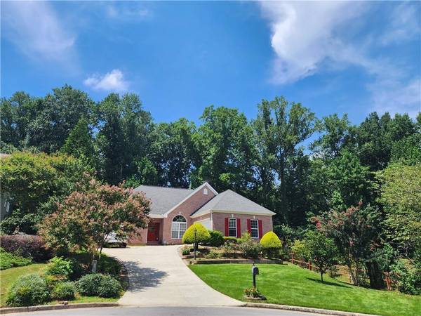 2263 Silver Fox LN, Buford, GA 30519