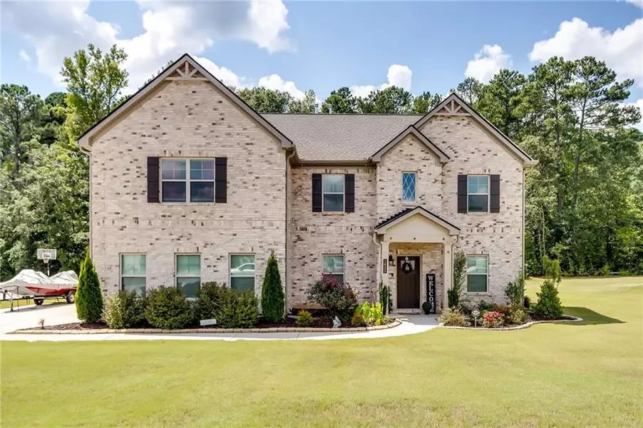 1025 Fable LN, Hampton, GA 30228