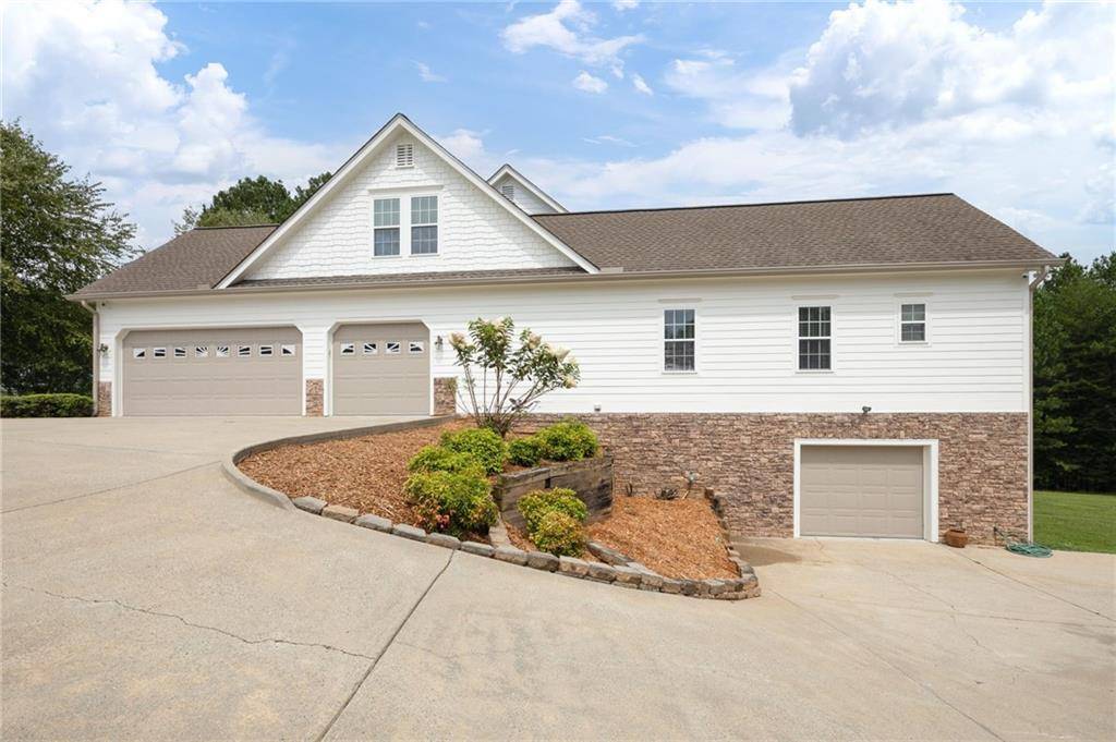 Blairsville, GA 30512,252 Longview DR E