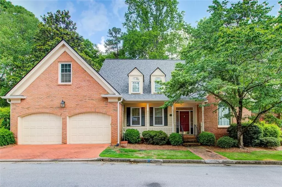 14 Downing LN, Decatur, GA 30033