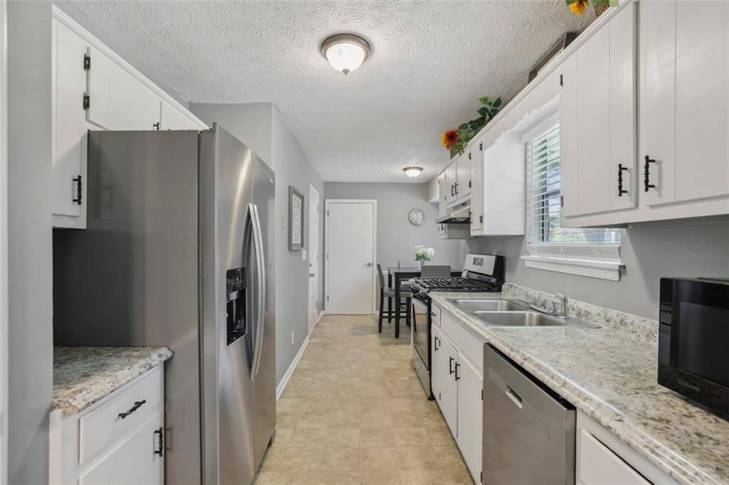 Conyers, GA 30094,1736 ALMAND CREEK DR SW