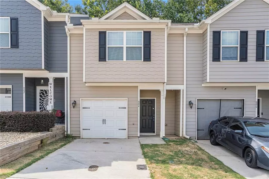 804 Highwood LN, East Point, GA 30344