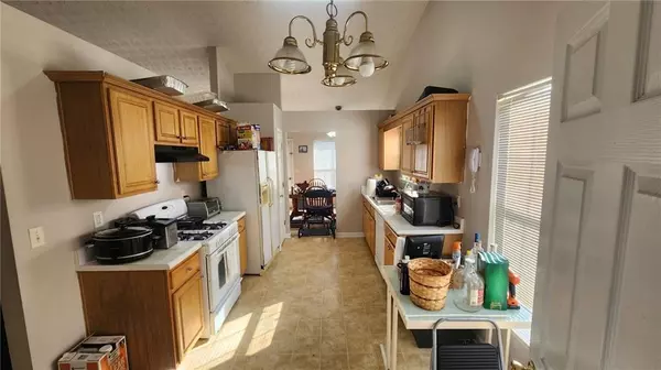 Lithonia, GA 30058,2556 Hillvale CIR