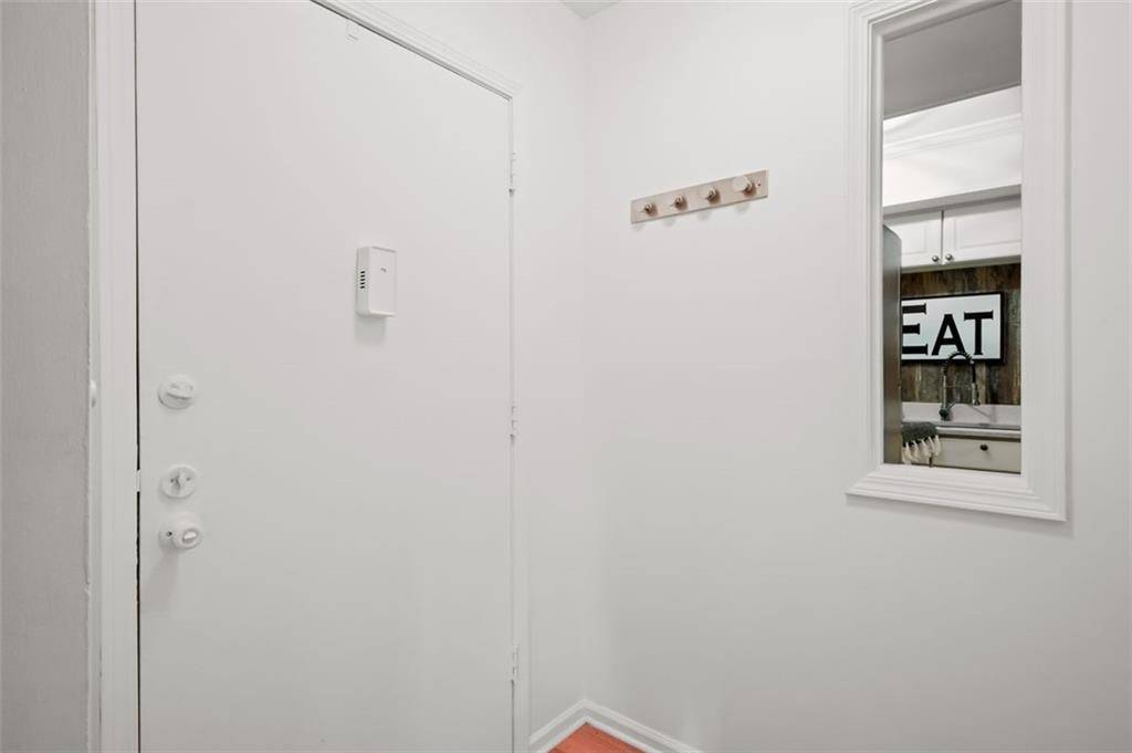 Sandy Springs, GA 30328,6851 ROSWELL RD #A3