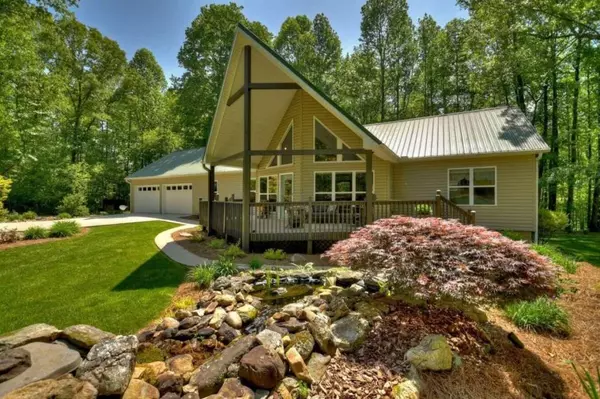 8050 Big Creek RD, Ellijay, GA 30536