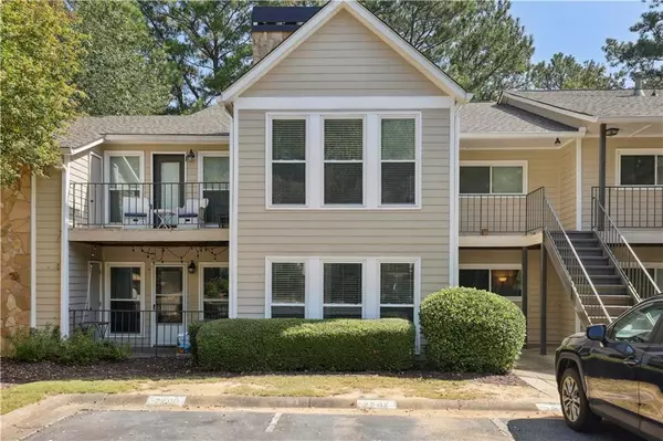 2200 Lake Pointe CIR, Roswell, GA 30075