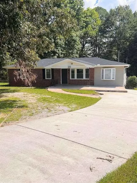 6076 Cooper ST, Douglasville, GA 30134