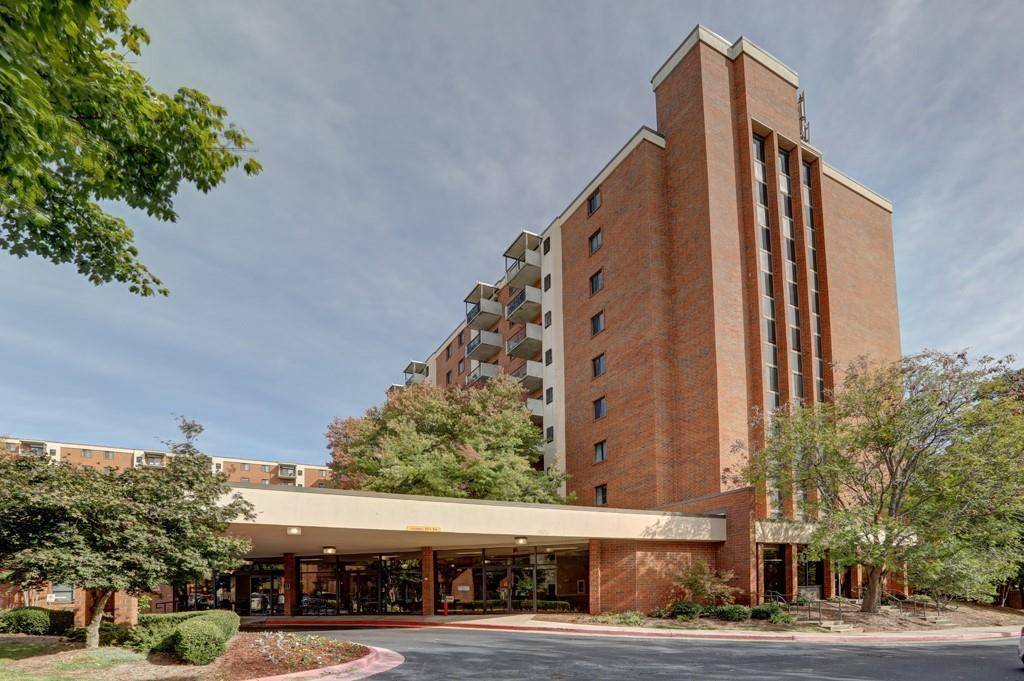 300 Johnson Ferry, Atlanta, GA 30328