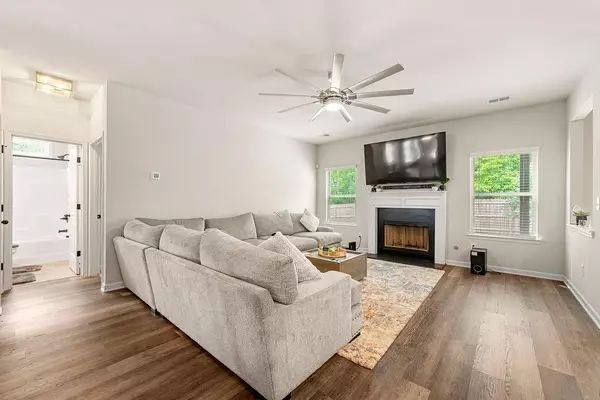 Atlanta, GA 30331,2357 Red HIbiscus CT