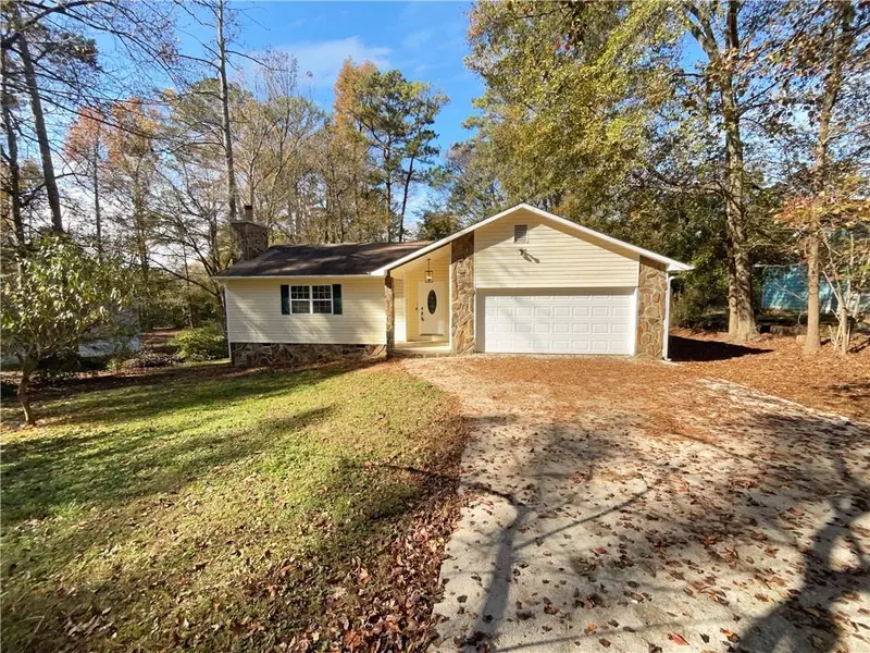 112 Lakeview DR, Stockbridge, GA 30281