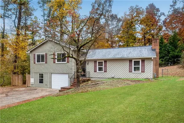 4370 Old Mabry LN NE, Roswell, GA 30075
