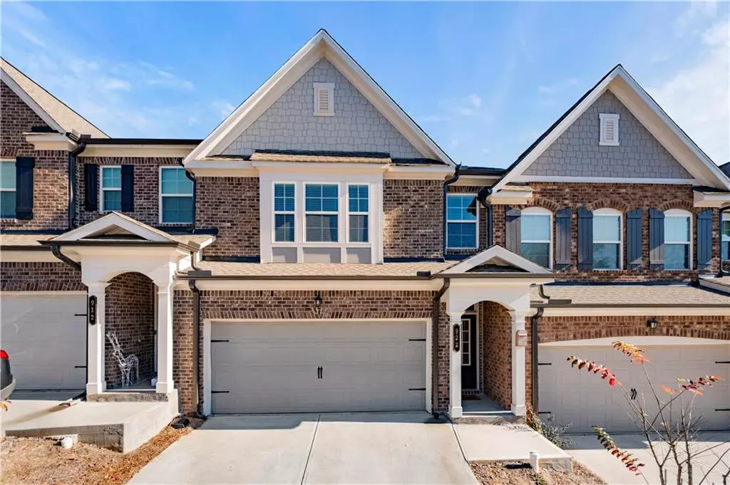 Sugar Hill, GA 30518,922 EDWIN LN