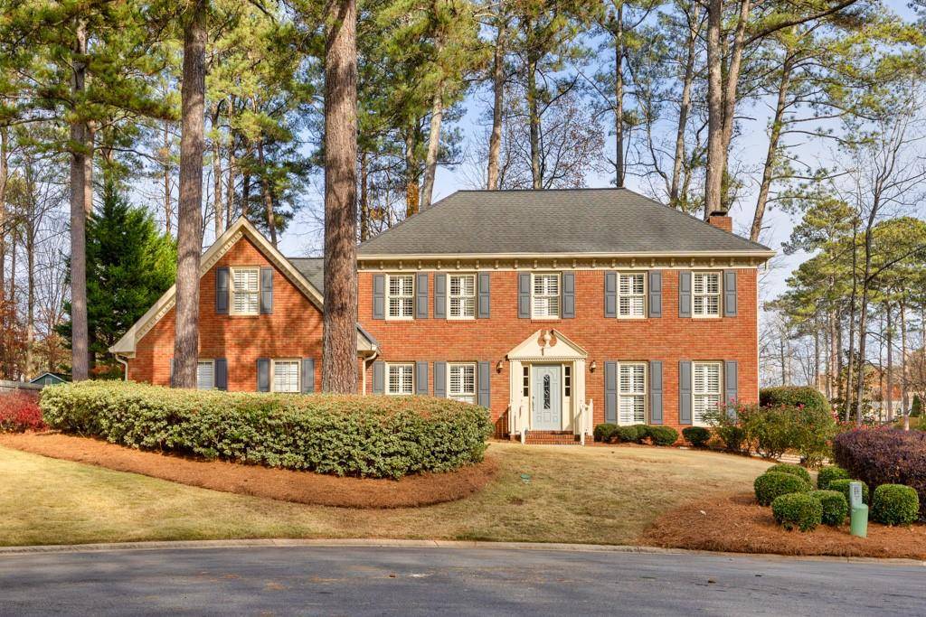 818 Brentway CT SW, Lilburn, GA 30047