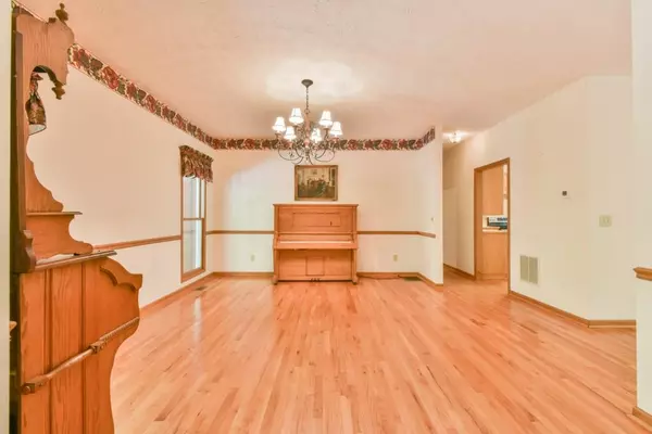Oakwood, GA 30566,5643 Stephens RD