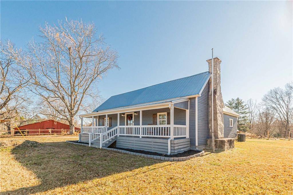 575 Five Points RD, Buchanan, GA 30113