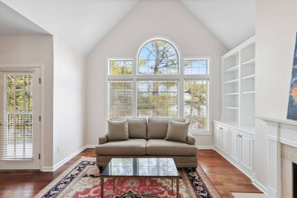 Atlanta, GA 30305,3636 Habersham RD NW #2302