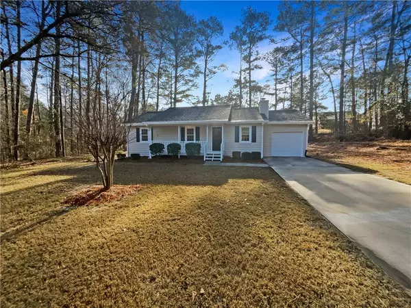 1495 Compton Woods DR, Loganville, GA 30052