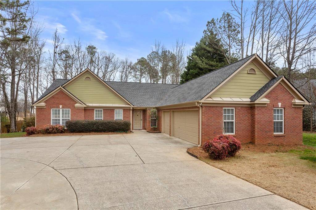 6123 Saddlehorse DR, Flowery Branch, GA 30542