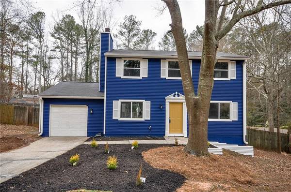 664 Stoneside DR, Stone Mountain, GA 30083