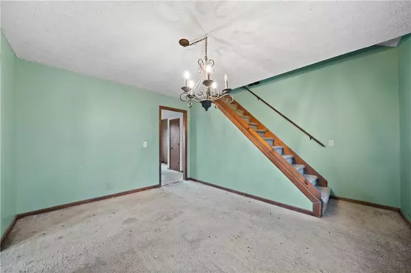 Woodstock, GA 30188,213 Prissy LN