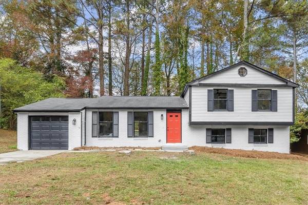 4992 Stone TRCE, Stone Mountain, GA 30083