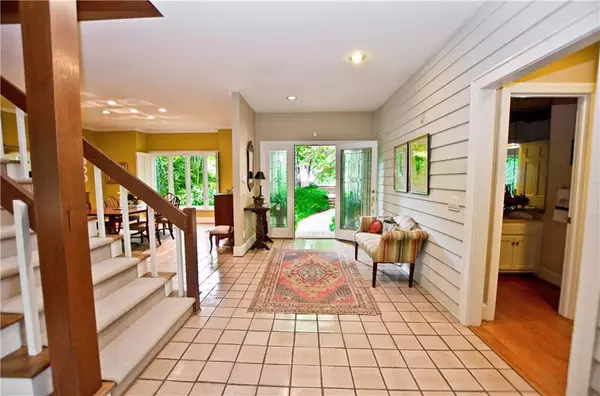 Sandy Springs, GA 30327,5520 Powers Ridge CT