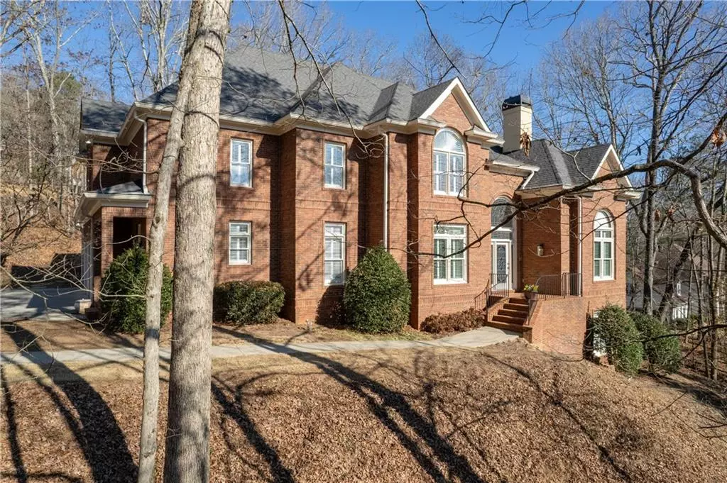Marietta, GA 30068,704 N River Forest CT
