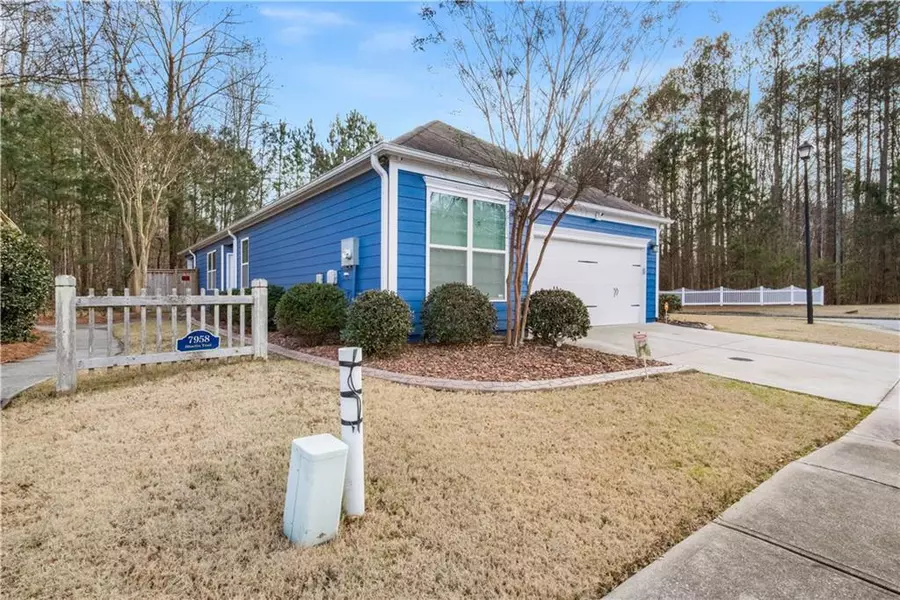 7958 Bluefin TRL, Union City, GA 30291