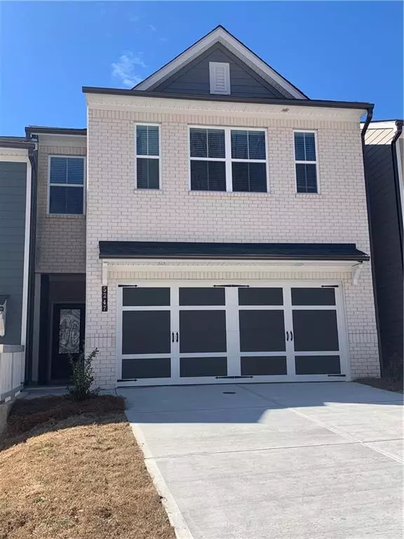 Flowery Branch, GA 30542,5247 Canberra Drive #60