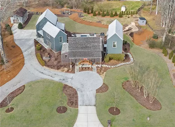 1009 Jones RD, Roswell, GA 30075