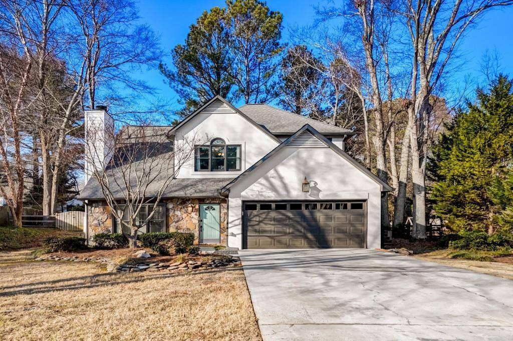 1096 Pine Grove DR, Alpharetta, GA 30009
