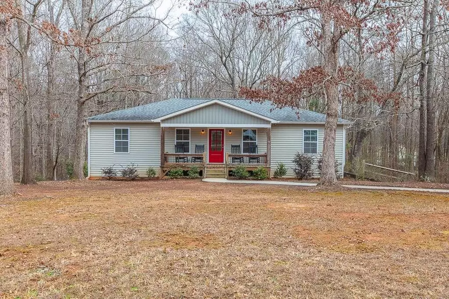 347 Freeman Dr, Maysville, GA 30558