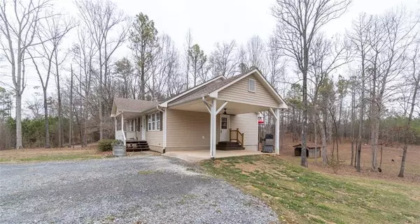 White, GA 30184,479 CROWE SPRINGS RD NE