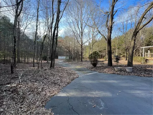Conyers, GA 30012,1940 Lester RD NW