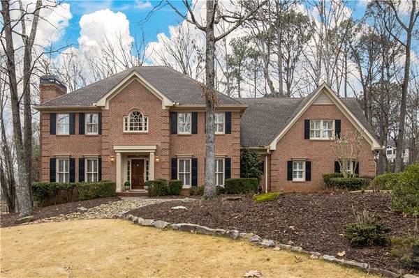 1240 Northcliff TRCE, Roswell, GA 30076