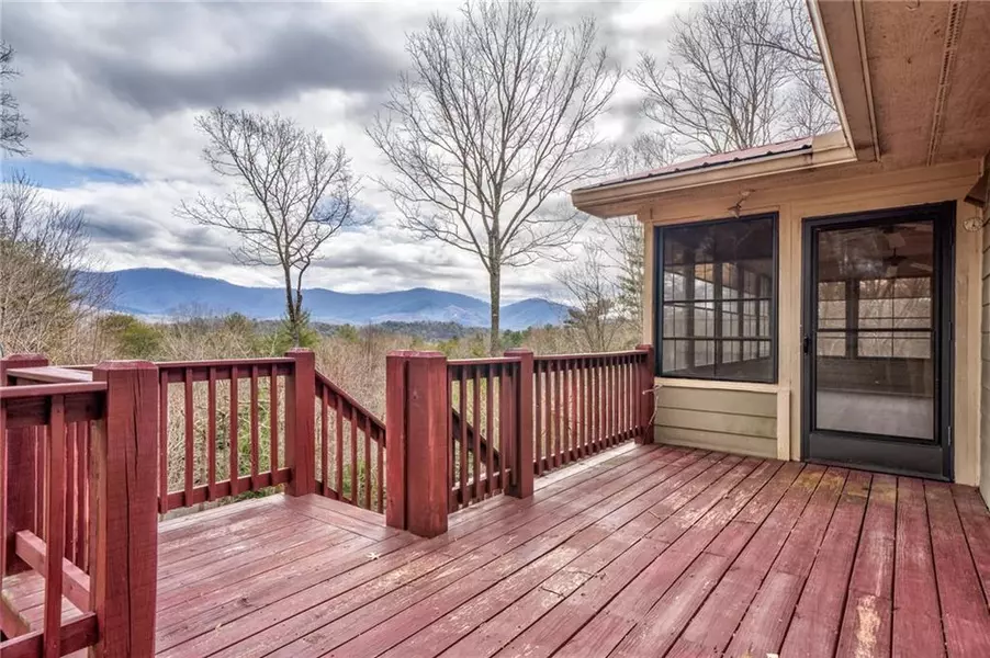 434 Seneca DR, Ellijay, GA 30540