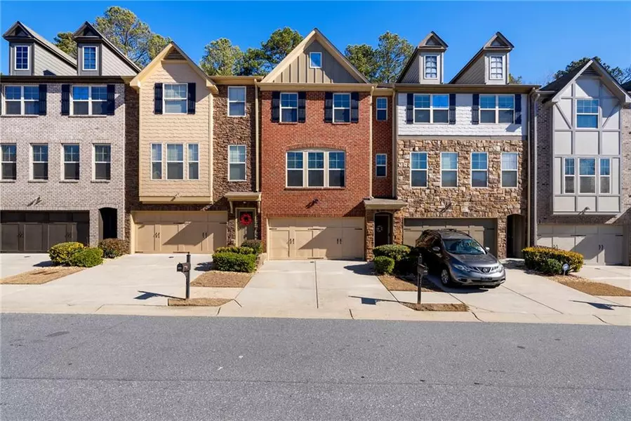 3209 Hallmark LN, Buford, GA 30519