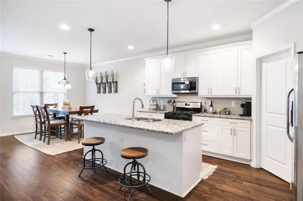 5725 WARMSTONE LN, Suwanee, GA 30024