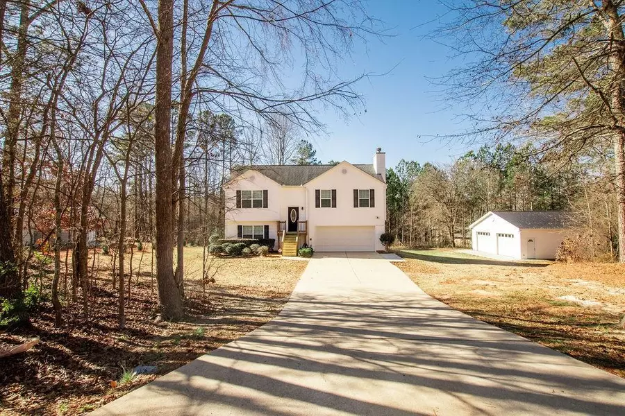 4992 Snook Thompson RD SE, Oxford, GA 30054