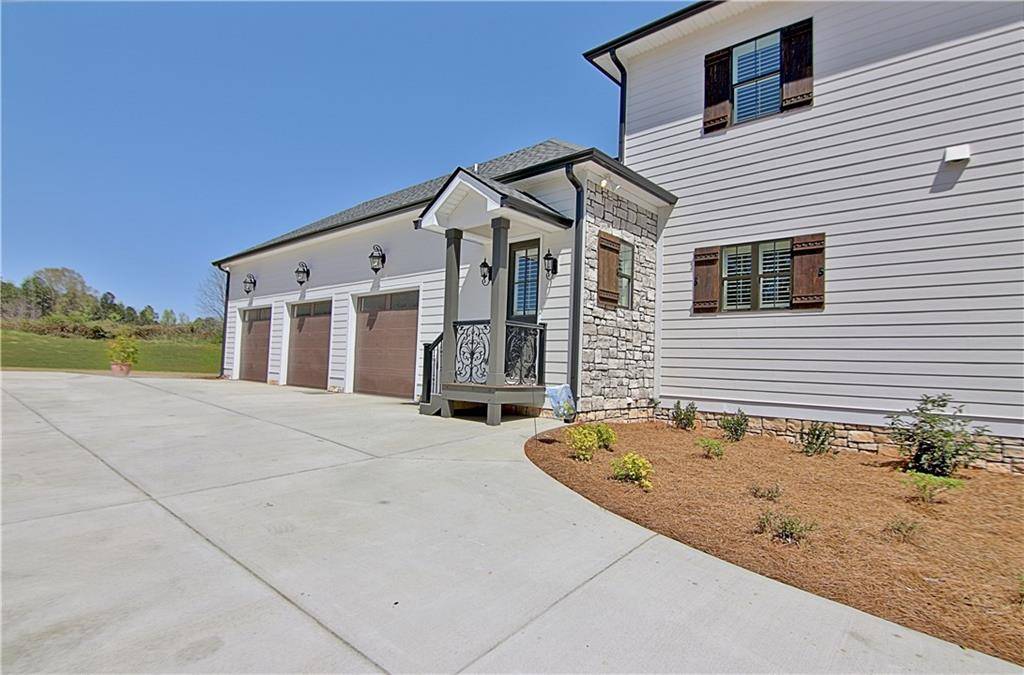 Senoia, GA 30276,549 Luther Bailey RD